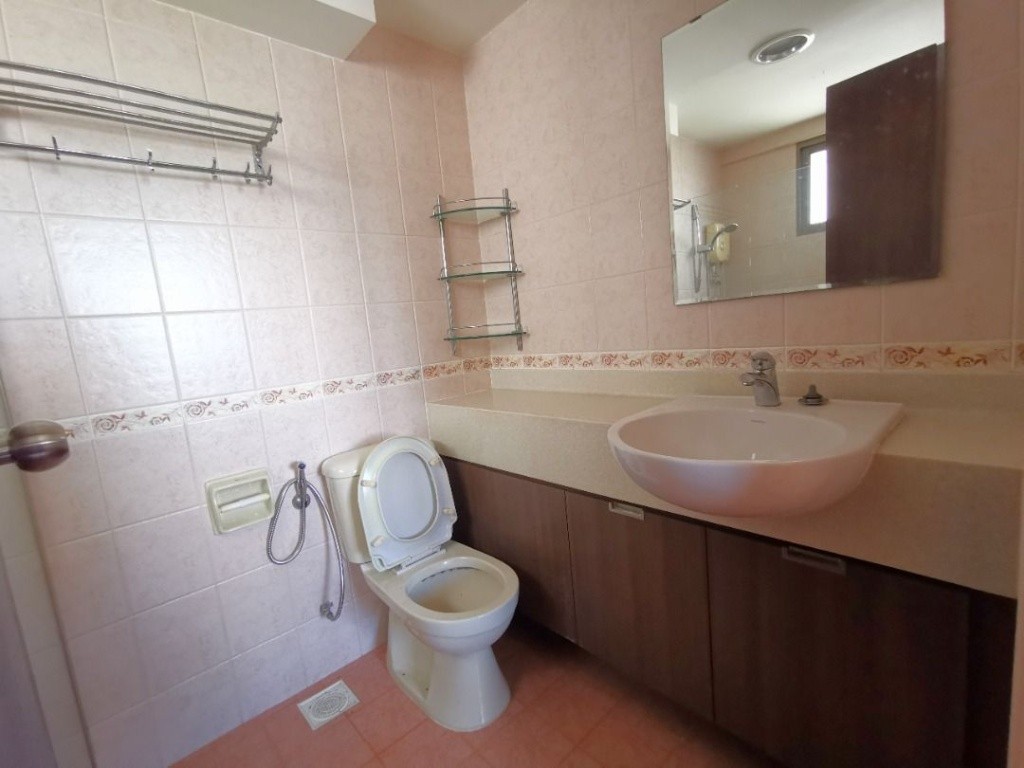 Room for rent / Braddell, Marymount, Caldecott MRT / Common room / 1-2pax stay / Available﻿ 16 Feb - Toa Payoh 大巴窯 - 分租房間 - Homates 新加坡