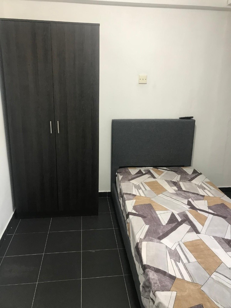 Toa Payoh room for rent/Caldecott, Braddell MRT/Common Room/1 pax stay only/Available 2 March - Toa Payoh 大巴窯 - 分租房間 - Homates 新加坡