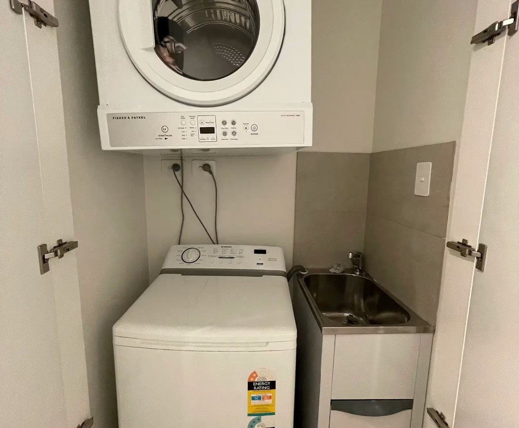  Fully Furnished Studio Room for Rent – 106 Jurong East Street 13, Singapore 600106 - Jurong East - Studio - Homates Singapore