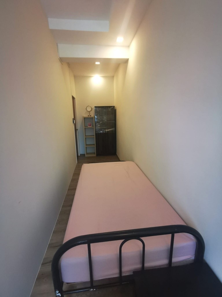 Available﻿ Immediately - Common Room/Include Utilities/Wifi/Aircon/No Agent Fee/Light Cooking Allowed/Washing Machine - Toa Payoh 大巴窑 - 分租房间 - Homates 新加坡