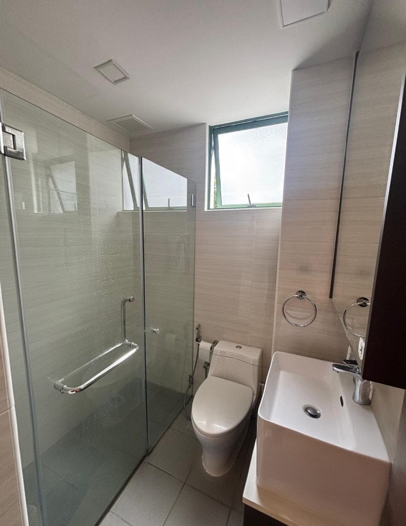 Available﻿ Immediately - Common Room/Include Utilities/Wifi/Aircon/No Agent Fee/Light Cooking Allowed/Washing Machine - Potong Pasir - Bedroom - Homates Singapore