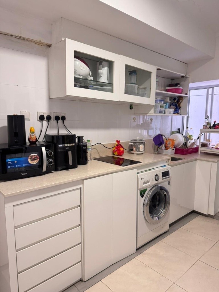 Available﻿ Immediately - Common Room/Include Utilities/Wifi/Aircon/No Agent Fee/Light Cooking Allowed/Washing Machine - Toa Payoh 大巴窯 - 分租房間 - Homates 新加坡