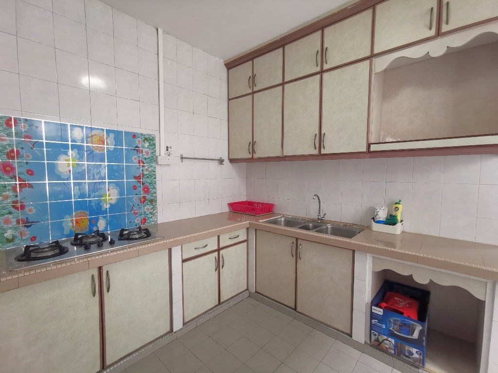 Available﻿ 22 April - Common Room/Include Utilities/Wifi/Aircon/No Agent Fee/Light Cooking Allowed/Washing Machine - Toa Payoh 大巴窑 - 分租房间 - Homates 新加坡