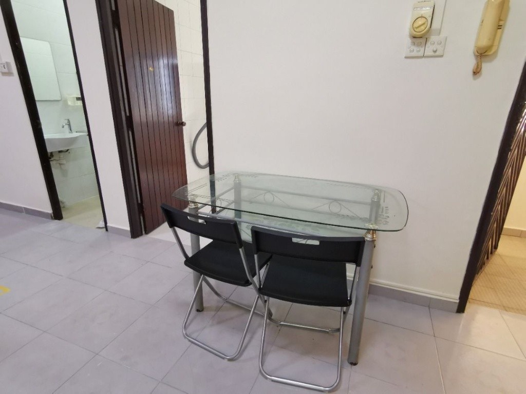 Room For Rent - Somerset, Newton,Dhoby Ghaut MRT/ Common room / 1-2 pax stay / Available﻿ IMMEDIATELY - Orchard 乌节路 - 分租房间 - Homates 新加坡