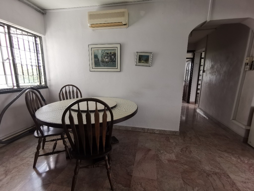 Room for rent / Marymount, Caldecott MRT / Common room / 1pax stay / Available April 14 - Marymount 瑪麗蒙 - 分租房间 - Homates 新加坡