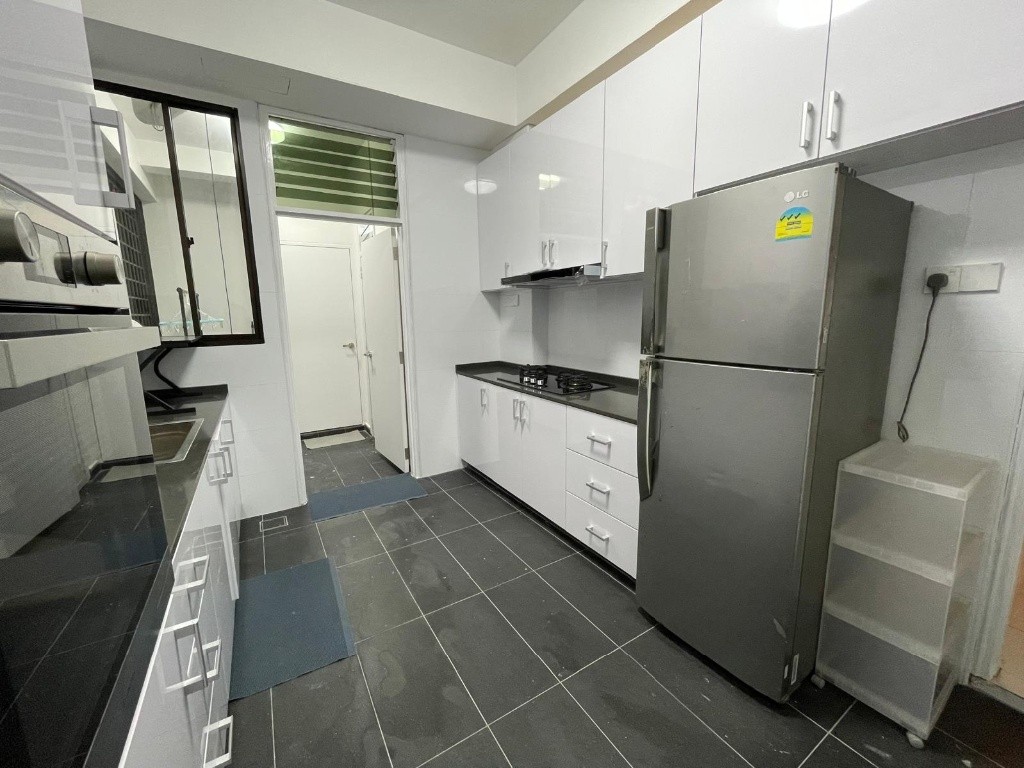 Available﻿ Immediate- Common Room/Include Utilities/Wifi/Aircon/No Agent Fee/Light Cooking Allowed/Washing Machine - Toa Payoh 大巴窑 - 分租房间 - Homates 新加坡