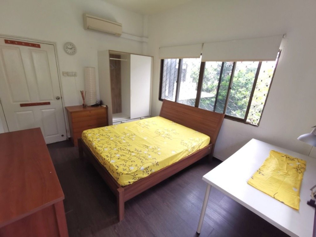 Room For Rent/ EAST GROVE / Common Room/ 1-2 pax stay/ Available JUNE 30 - Marine Parade 馬林百列 - 分租房間 - Homates 新加坡