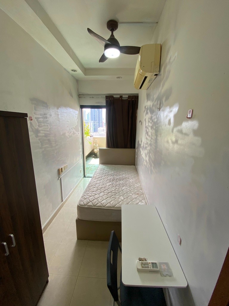 Room for Rent/ Available Immediate/Include Utilities/Wifi/Aircon/No Agent Fee/Light Cooking Allowed/Washing Machine - Toa Payoh - Flat - Homates Singapore