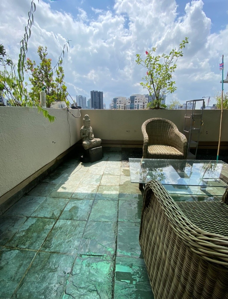 Room for Rent/ Available Immediate/Include Utilities/Wifi/Aircon/No Agent Fee/Light Cooking Allowed/Washing Machine - Toa Payoh - Flat - Homates Singapore