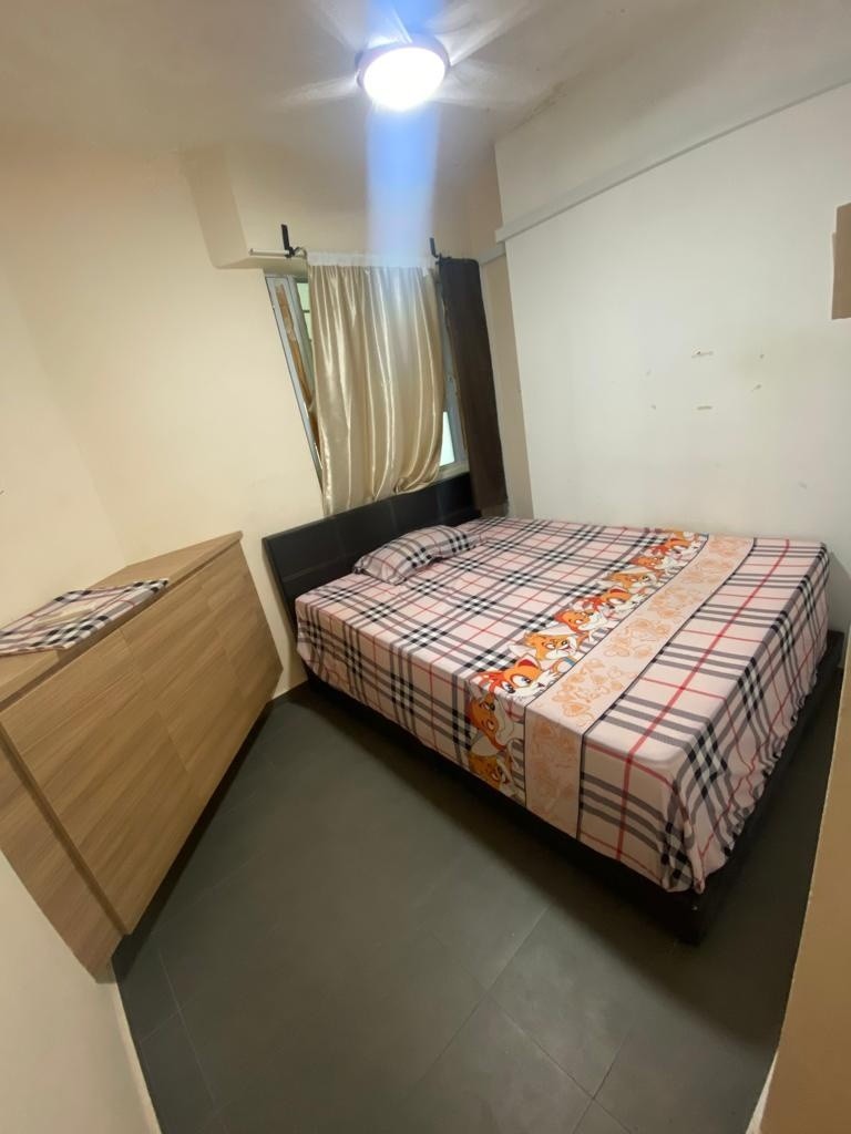 Room for rent / Jurong East / Common room / 1pax stay / Available 2 Sept - Jurong East - Bedroom - Homates Singapore