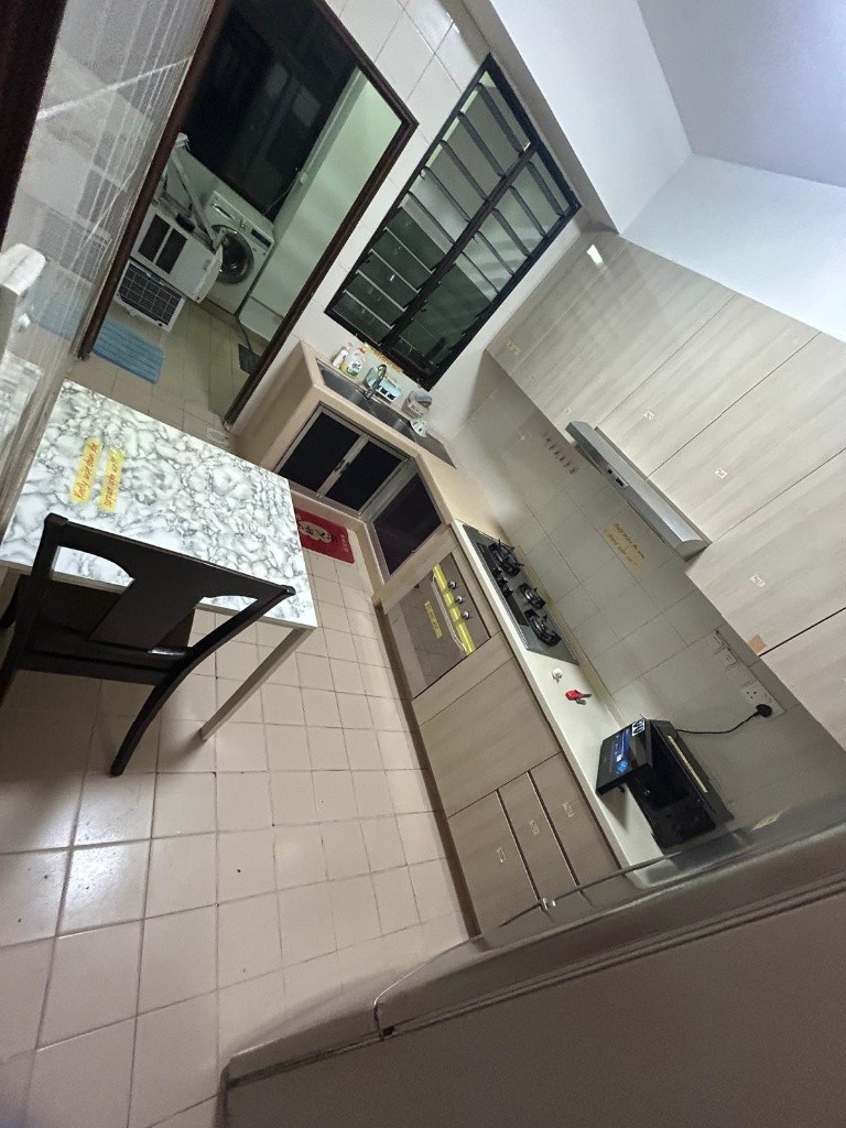 Room for rent/ Balestieir/ Toa Payoh/ Common room / 1pax stay / Available Aug 16 - Novena 諾維娜 - 分租房間 - Homates 新加坡