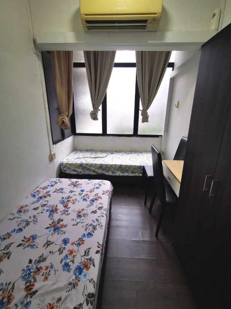 Room for rent / Kembangan MRT / Common room / 1pax stay / Available 12 October - Marine Parade 馬林百列 - 分租房間 - Homates 新加坡