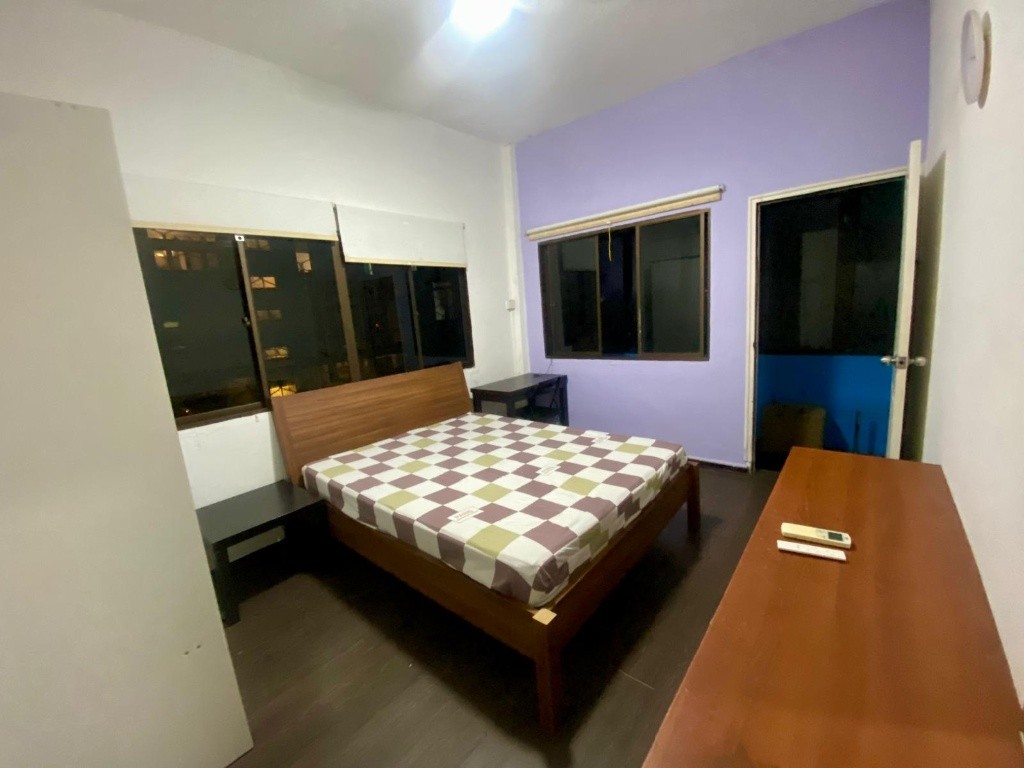 Room for rent / Kembangan / Common room / 1-2 pax stay / Available 11 Nov - Kembangan 景萬岸 - 分租房間 - Homates 新加坡