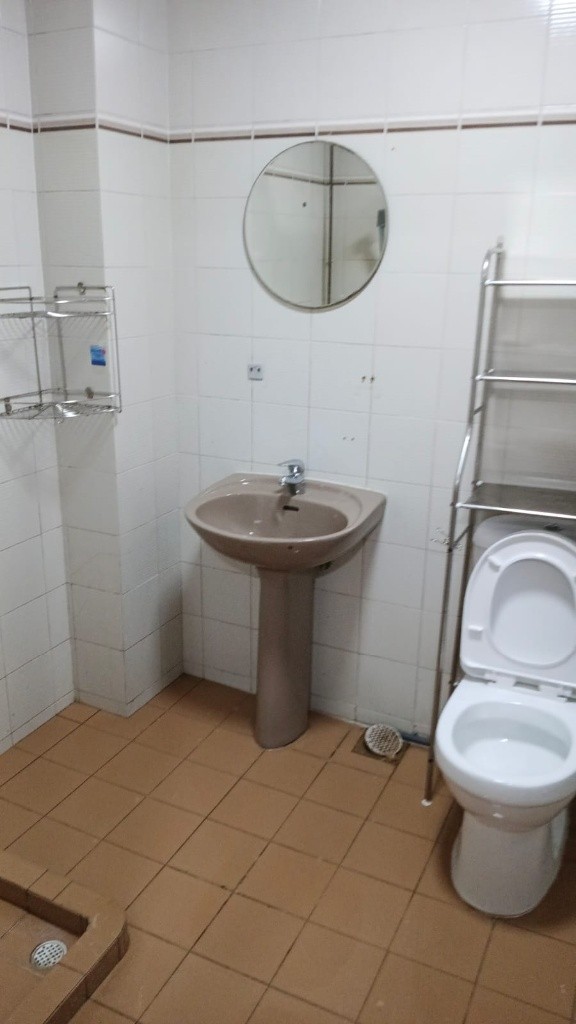 Room for rent / LAVENDER / MASTER BEDROOM / 1pax stay / Available NOV 9 - Lavender - Bedroom - Homates Singapore