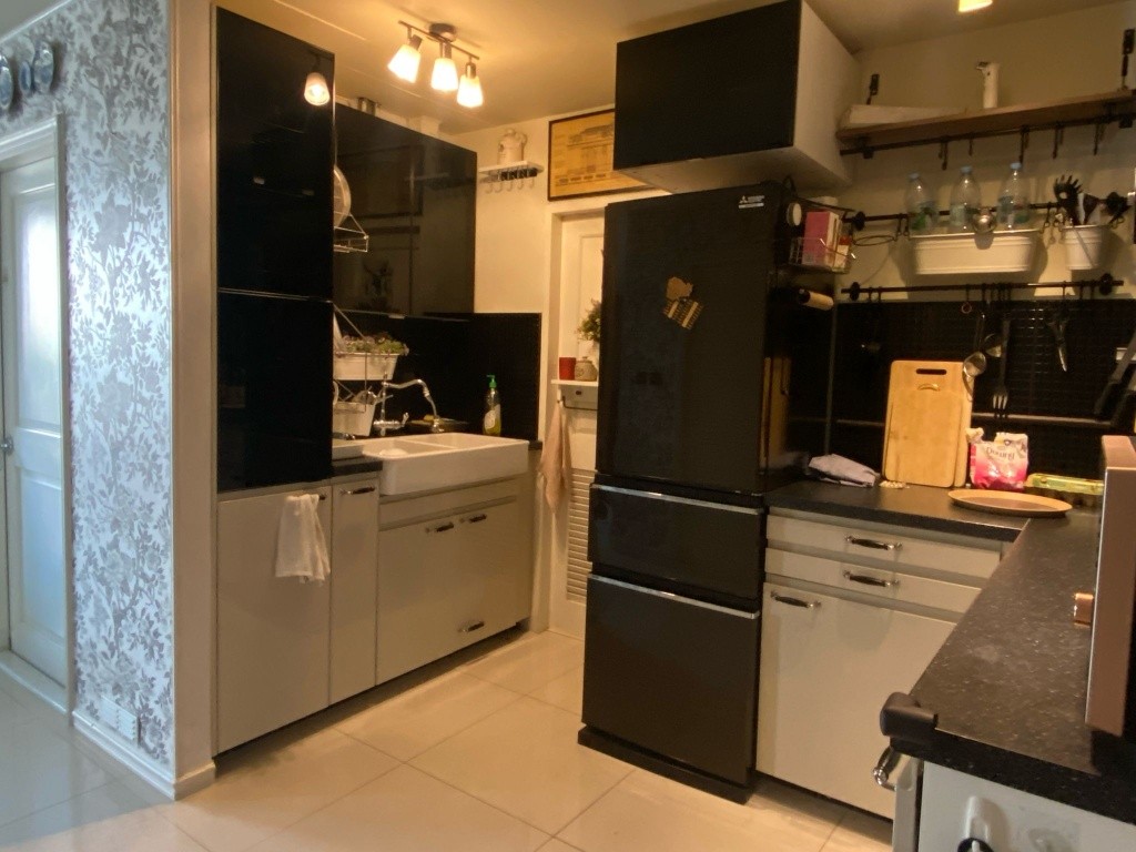 Room Available in an Amazing Apartment in Bangkok! 🏡✨ -  - 房間 (合租／分租) - Homates 泰國