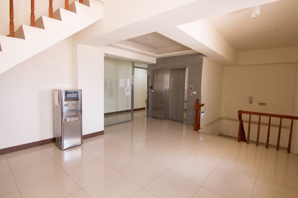 翠屏學苑優質雙人套房，近樹科大義大高應大 - 大社區 - 獨立套房 - Homates 台灣