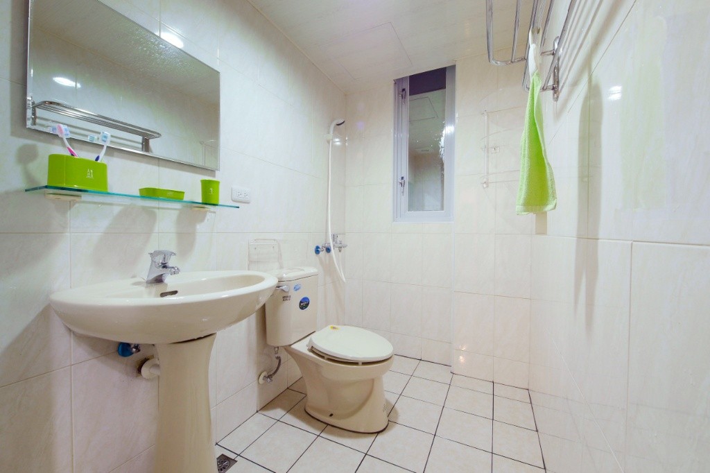 翠屏學苑優質雙人套房，近樹科大義大高應大 - 大社區 - 獨立套房 - Homates 台灣