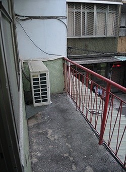 租屋-近高火雄中整棟透天3層樓+1頂 - 三民區 - 整個住家 - Homates 台灣