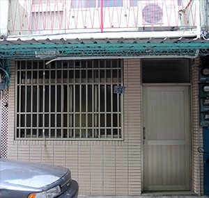 租屋-近高火雄中整棟透天3層樓+1頂 - 三民區 - 整個住家 - Homates 台灣