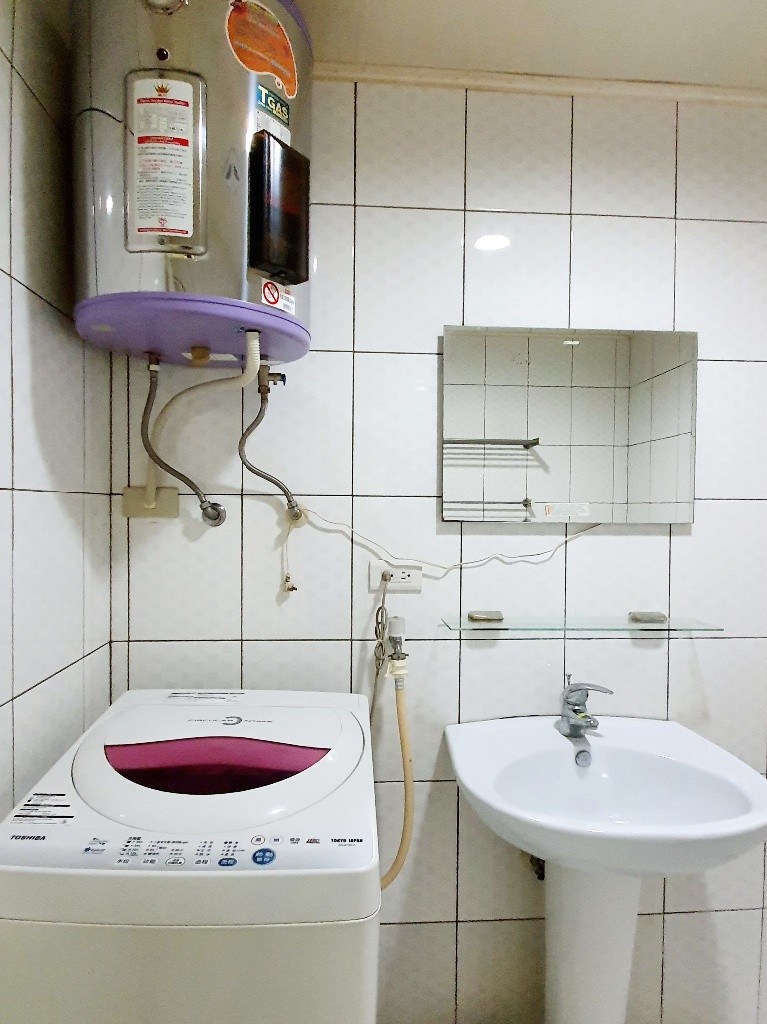 套房出租 : 電梯大樓-獨洗套房-近台中車站 - 限女性 - 中區 - 獨立套房 - Homates 台灣