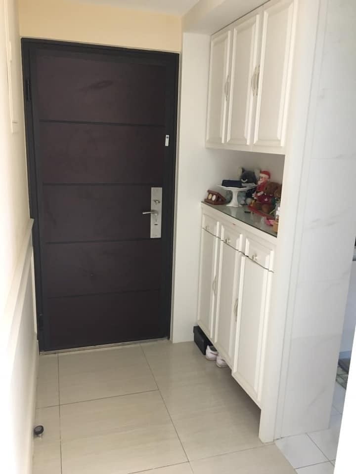 有獨立使用的衛浴空間，共用的客廳陽台廚房空間，空中游泳池與健身房 - Banqiao - Flat - Homates Taiwan