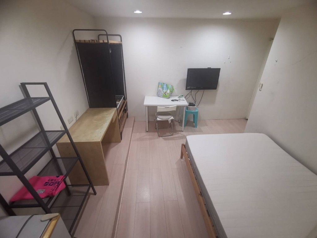 新北市三重區中正南路舊公寓改分租套房 - 三重區 - 獨立套房 - Homates 台灣