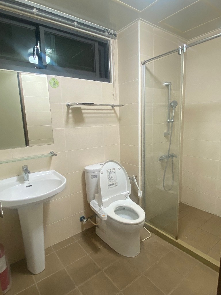 全新裝潢鐵道路共享公寓 - 東區 - 雅房 - Homates 台灣