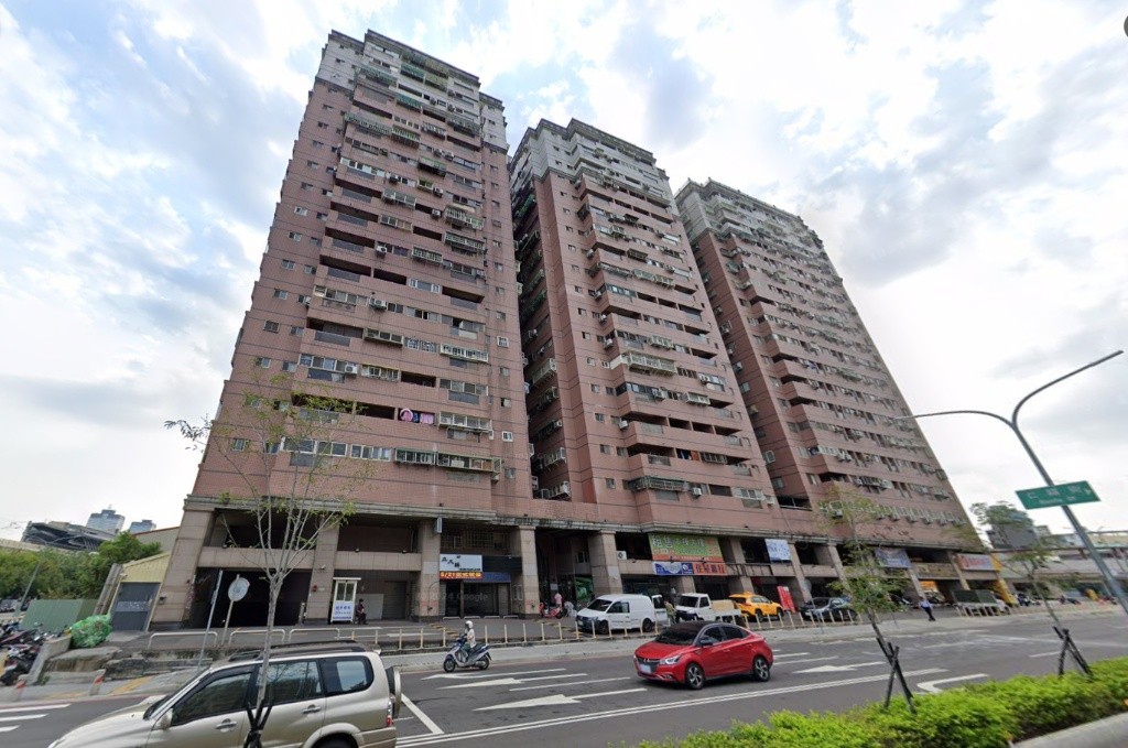 城市經典(鄰近五權車站，學區房) - West - Flat - Homates Taiwan