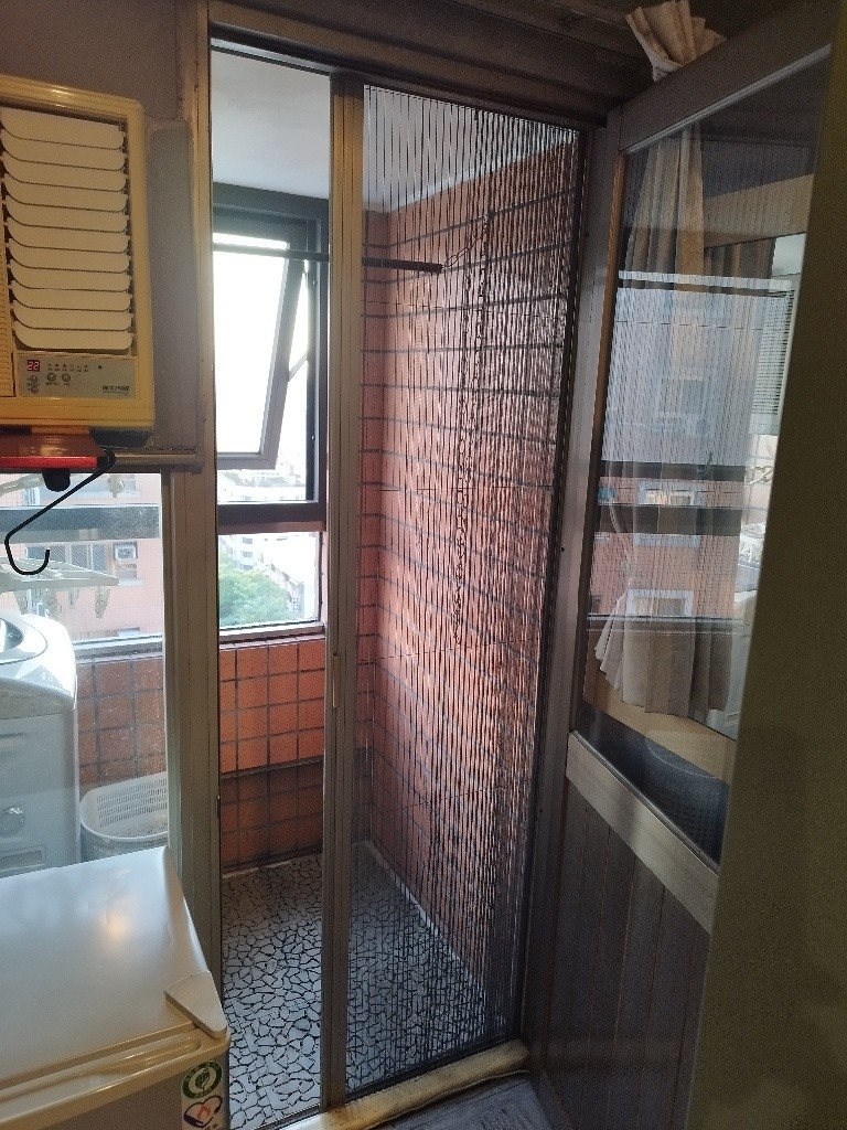 台中市 北區 獨立門牌 台水電 電梯大樓  位於14樓 權狀9.41坪 有獨立陽台通風採光好 獨曬獨洗 不會淋雨  - 北区 - 独立套房 - Homates 台湾