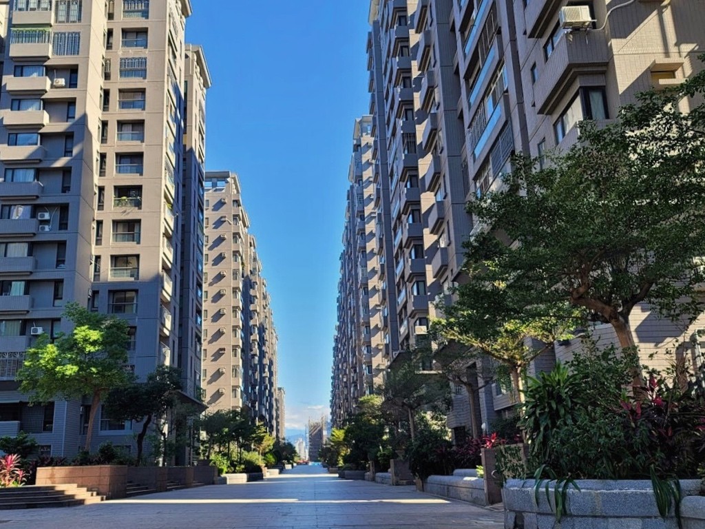 大鵬新城｜家庭式大空間｜徵雅房室友 1 人 - Xitun - Bedroom - Homates Taiwan