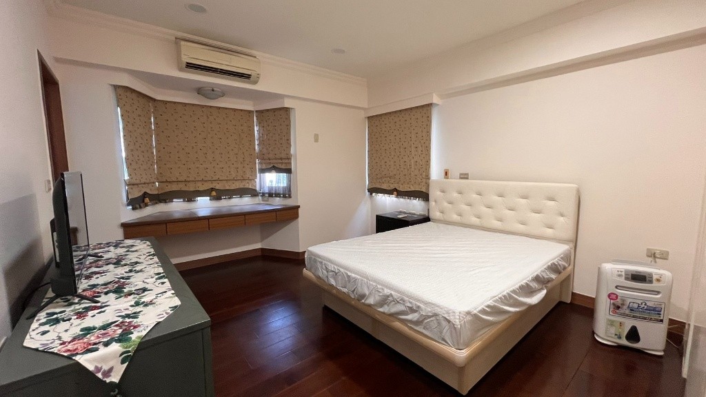 Spacious 3+1 Bedroom Residence | Songshan District | Taipei Arena MRTSpacious 42-Ping Designer Apartment | Near Taipei Arena MRT  - 松山區 - 整個住家 - Homates 台灣