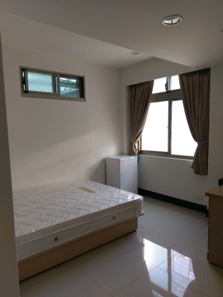 溫聲陽光套房 - 新莊區 - 獨立套房 - Homates 台灣