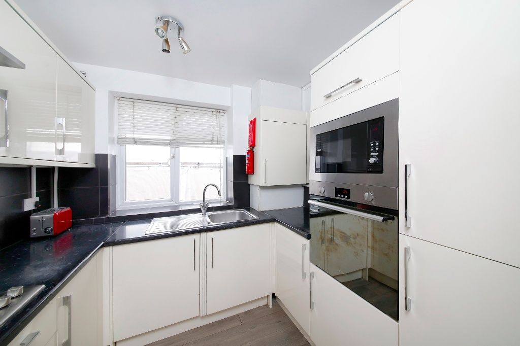 LUXURY SINGLE ROOM - DOUBLE BED - KILBURN - ZONE 2 - Abbey Wood - 分租单间 - Homates 英国
