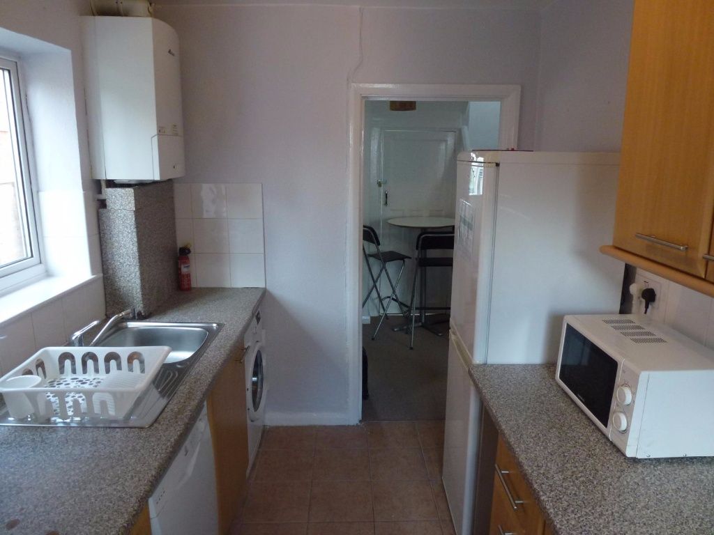 SINGLE ROOM DOUBLE BED -NORTH ACTON- CENTRAL LINE - Abbey Wood - Bedroom - Homates United Kingdom