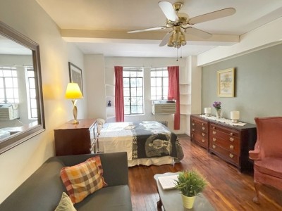 United States - New York - 320 East 42nd Street,New York,NY 10017
