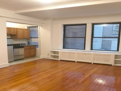 曼哈顿中城东公寓出租_$2750/月包水电 - 161 East 52nd Street,New York,NY 10022