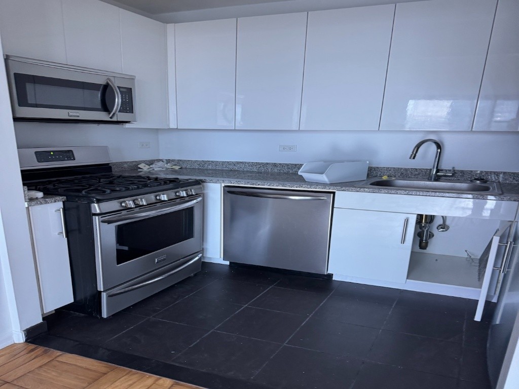 纽约曼哈顿中城一室一厅出租$4425/月包水暖 -  - 整套出租 - Homates 美国