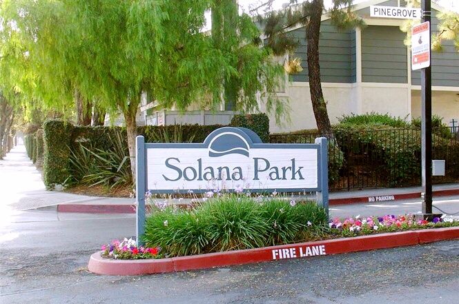 West Covina Solana Park 安全优雅社区管理泳池连排别墅民宿 - West Covina 西科维那 - Flat - Homates United States