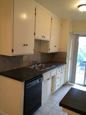 $1050 Seeking Roommate - Spacious 2 bed/2 bath available ASAP!  - Agoura Hills 阿古拉山 - Flat - Homates United States